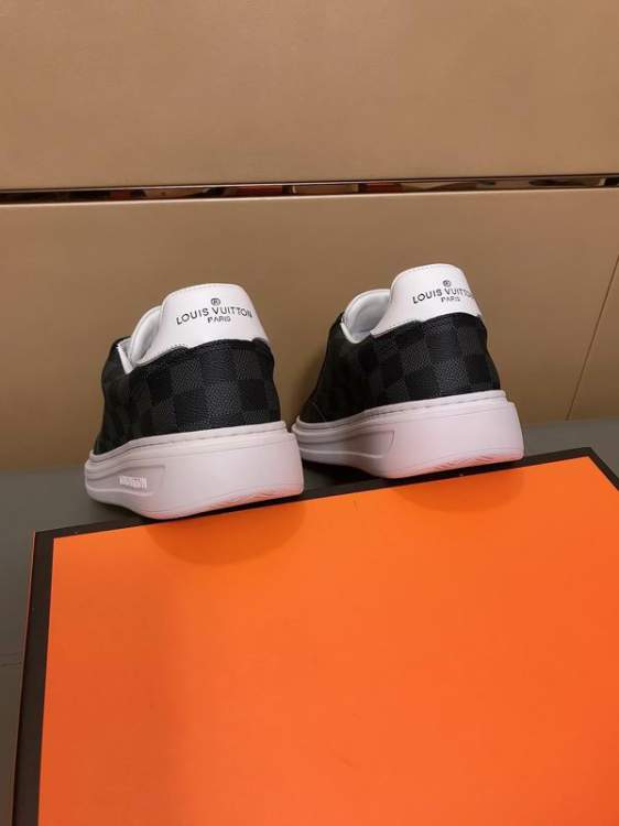 Picture of Louis Vuitton Shoes _SKULVsz38-44mnf062817187